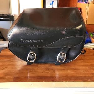 Genuine Harley 07-17 Softail Fatboy Detachable Leather Single Saddlebag